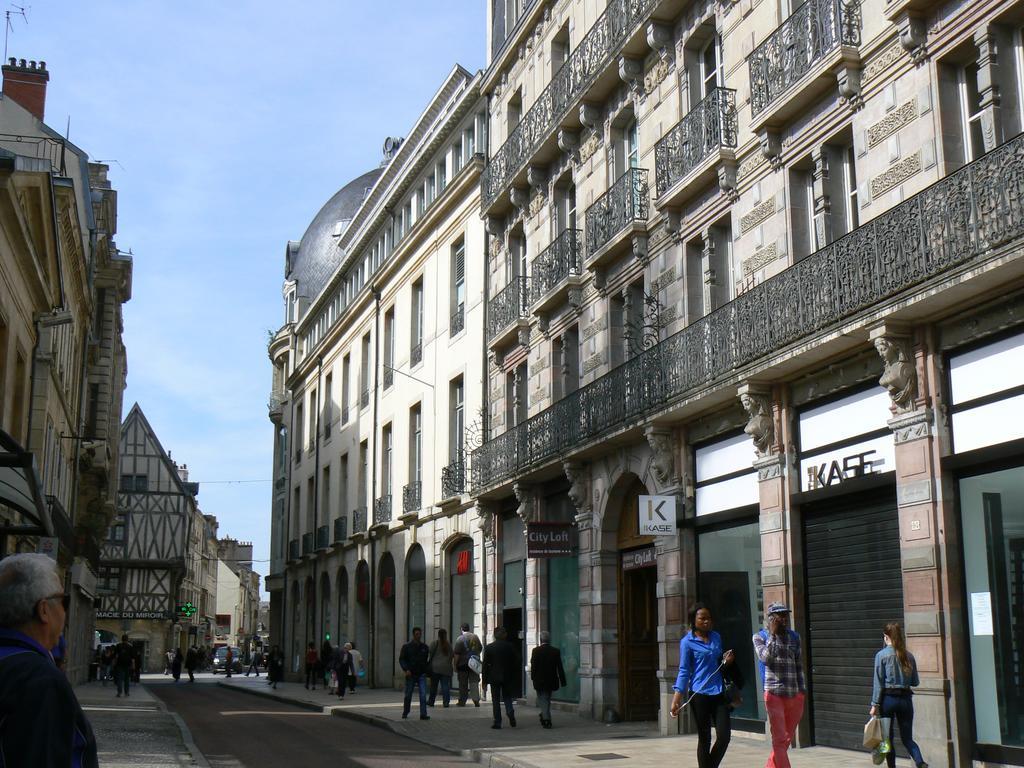 Lumineux, Coeur De Dijon